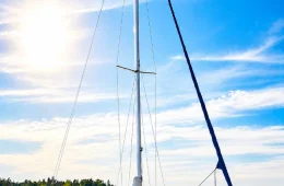 Helmsman 31
