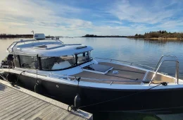 XO 270 RS Cabin