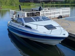 Bayliner 1952 Capri