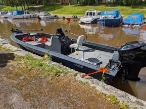 Starcraft Mariner 180