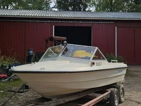 Hirvas 440