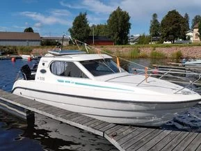 Bella 630 Cabin