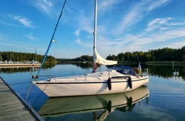 Helmsman 31