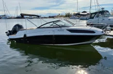 Bayliner VR5 Cuddy